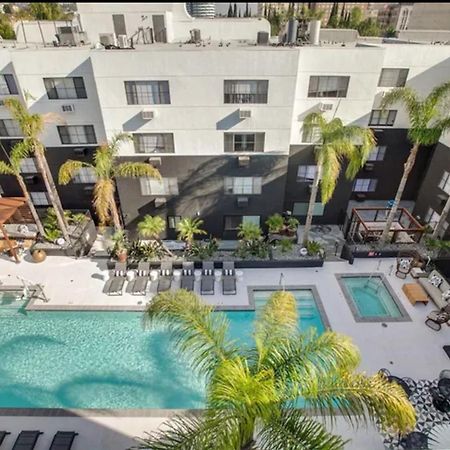 Entire Apartment + Parking Los Angeles Exterior photo